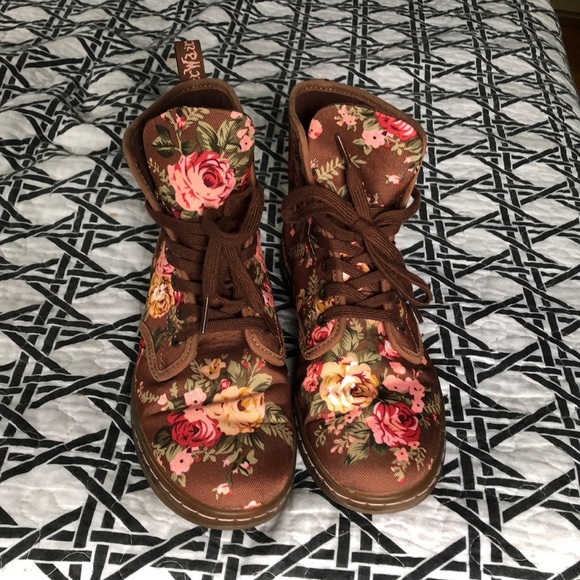 Dr. Martens Shoes - Dr Martens Air Wair boots